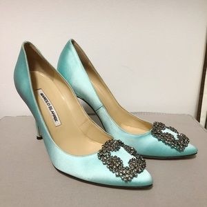 Manolo Blahnik Hangisi Heels in Tiffany Blue